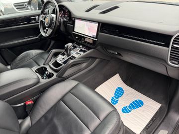 Porsche Cayenne - 10