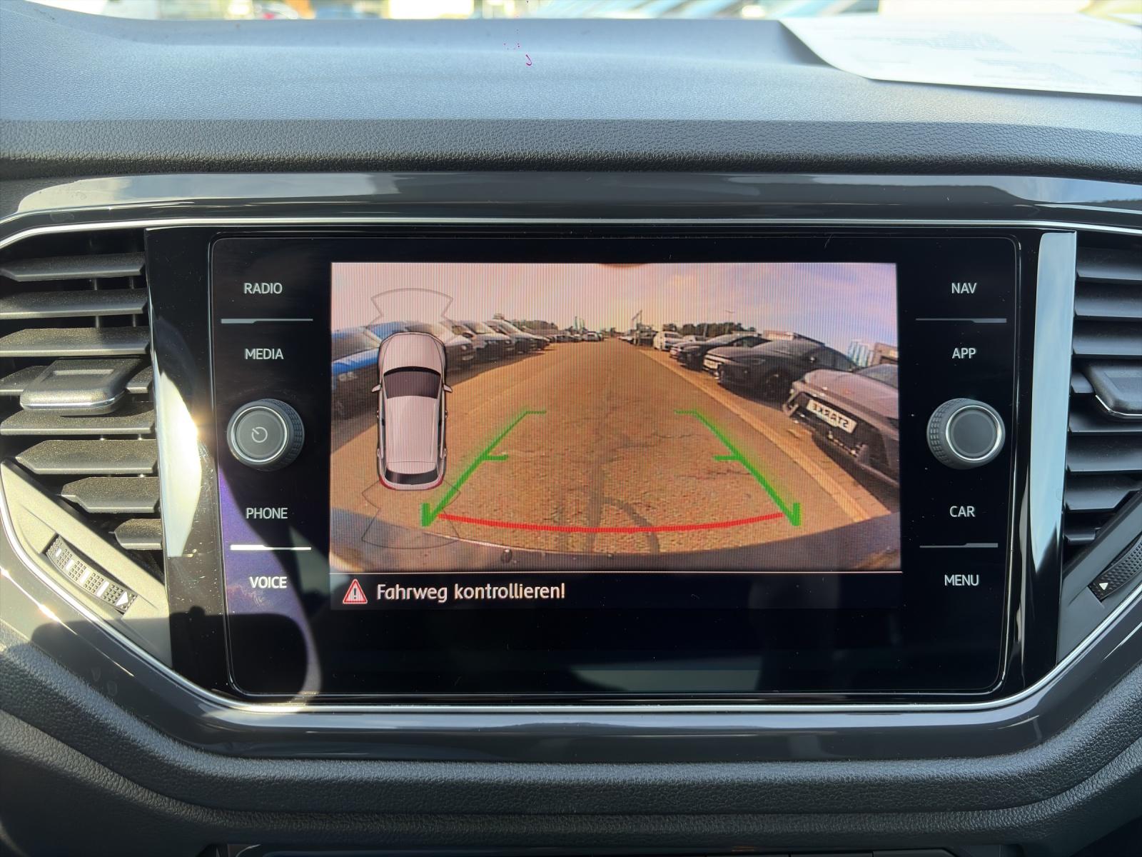 Volkswagen T-Roc 1.5 TSI Sport  Navi LED Kamera PDC LM Temp