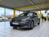 Volkswagen Golf VIII Limo Active Panorama schwenkbare AHK - mit Diesel-Antrieb: Scheckheftgepflegt, Limousine, mit Klimaanlage