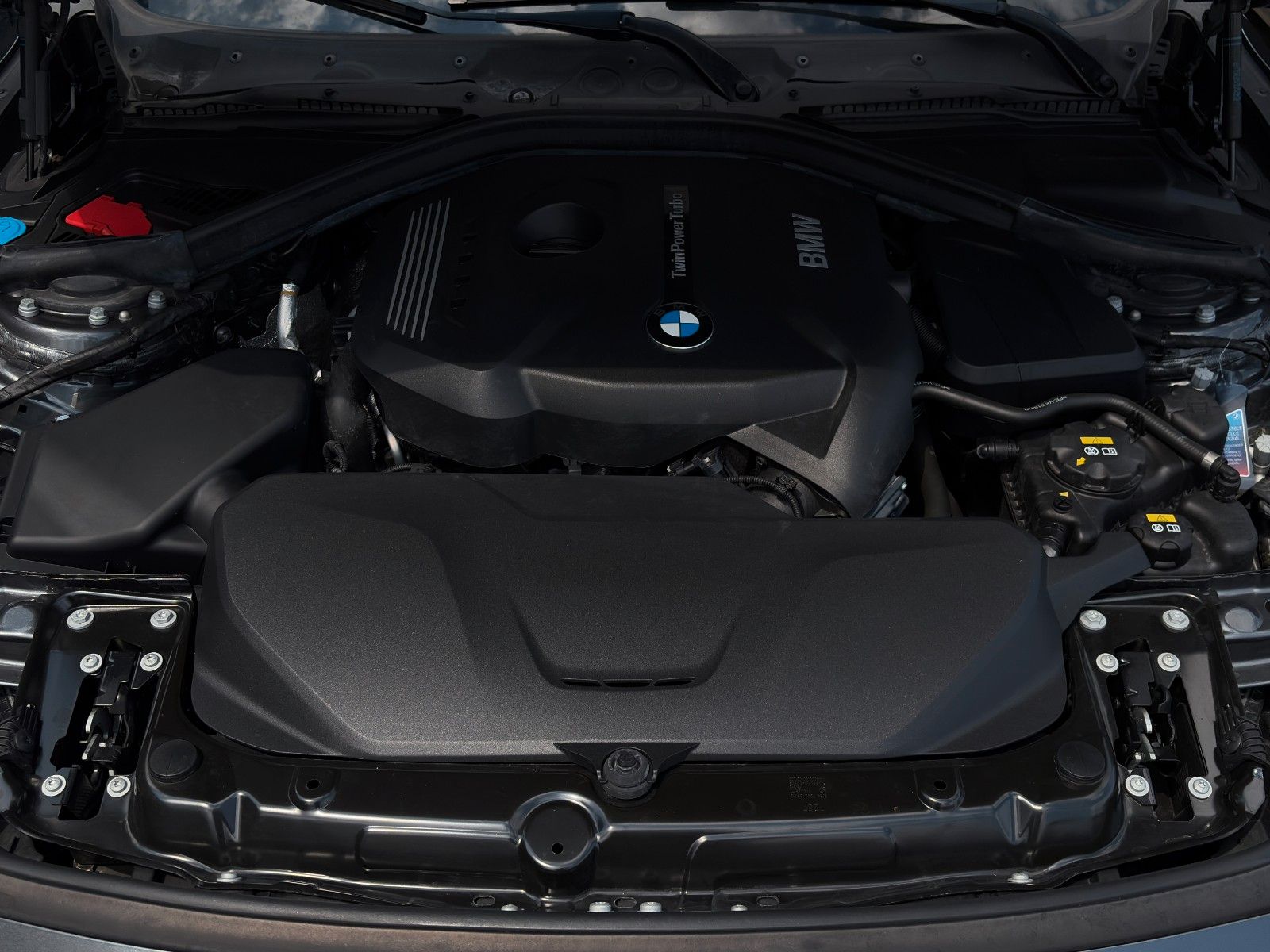 Fahrzeugabbildung BMW 420i  Coupe Sport Line Leder Tempomat HiFi SHZ