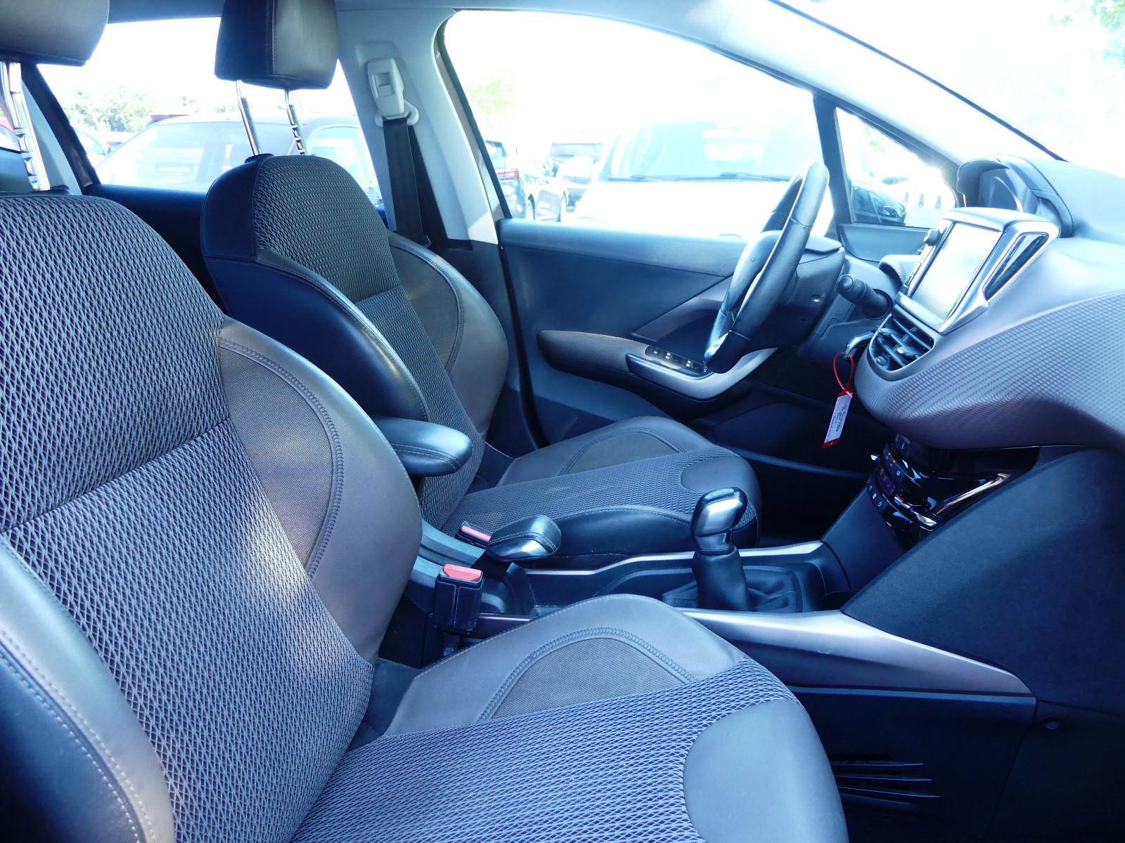 Peugeot 2008 1.6 VTi 120 Allure