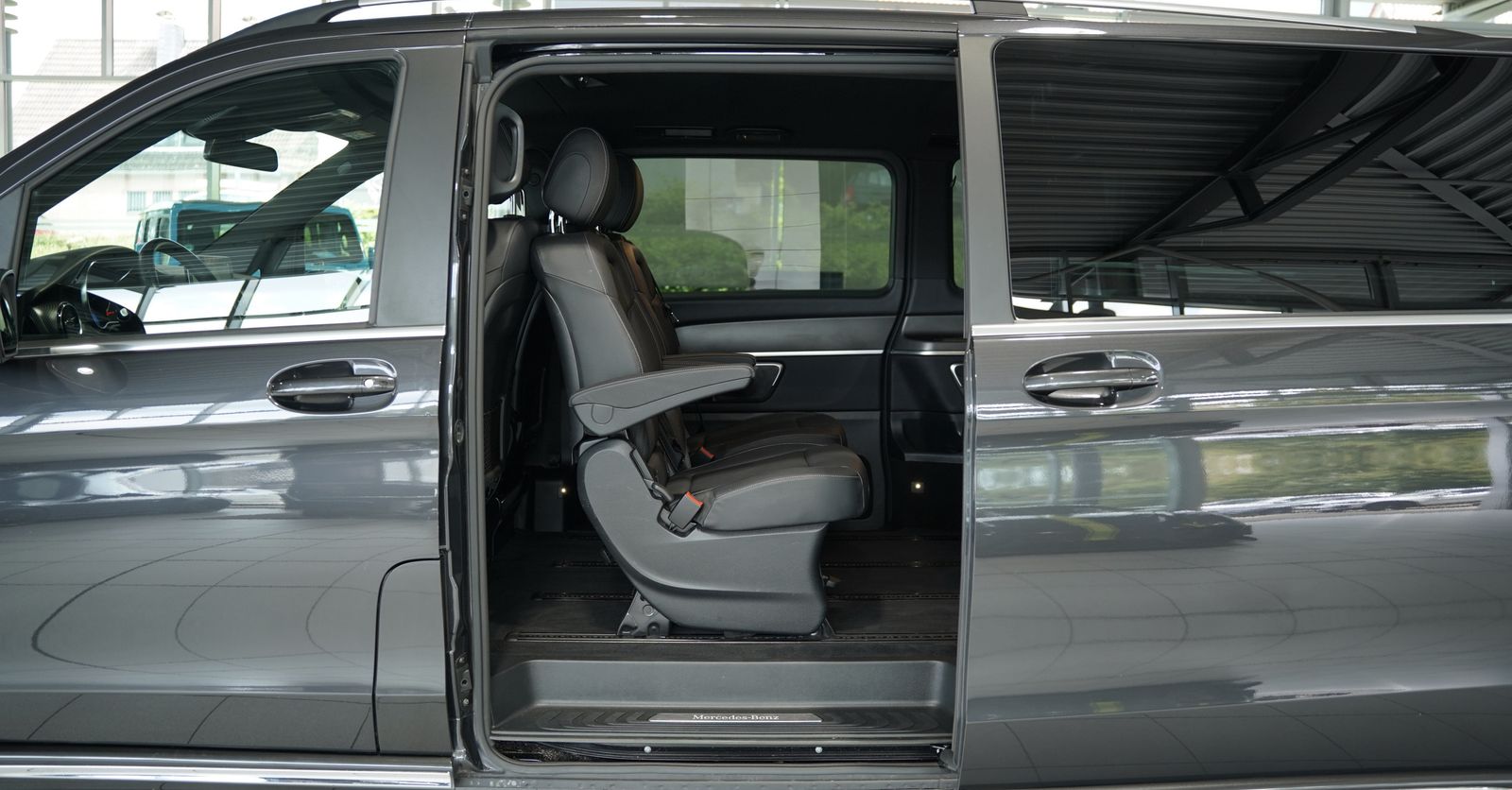 Mercedes Benz V 300