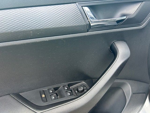 Fahrzeugabbildung SKODA Karoq 1.0TSI Active LED+TEMPOMAT+EPH+++
