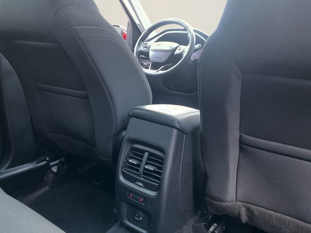 Ford Kuga Titanium 2.0  AWD ACC+Navi+Klma+HUD+LED+DAB