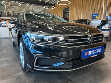 Volkswagen Passat GTE *Keyless*SitzHZ(VH)*3-Zonen*Massage*