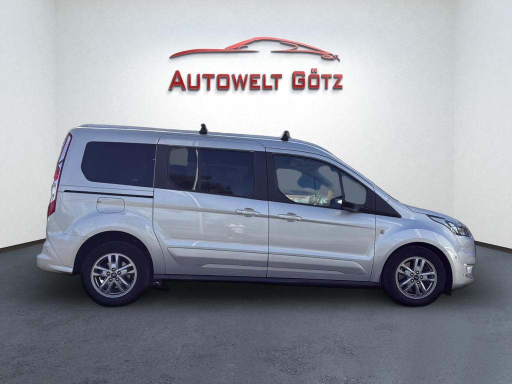 Ford Grand Tourneo