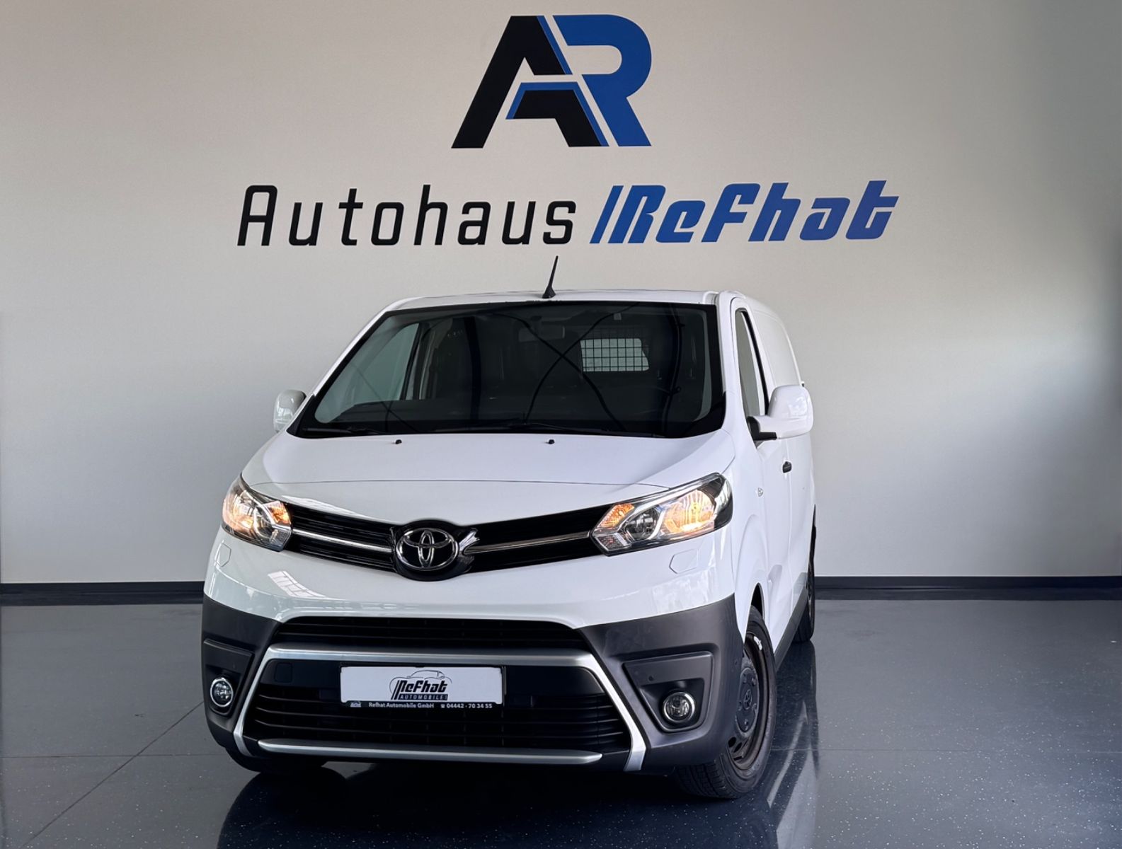 TOYOTA Proace