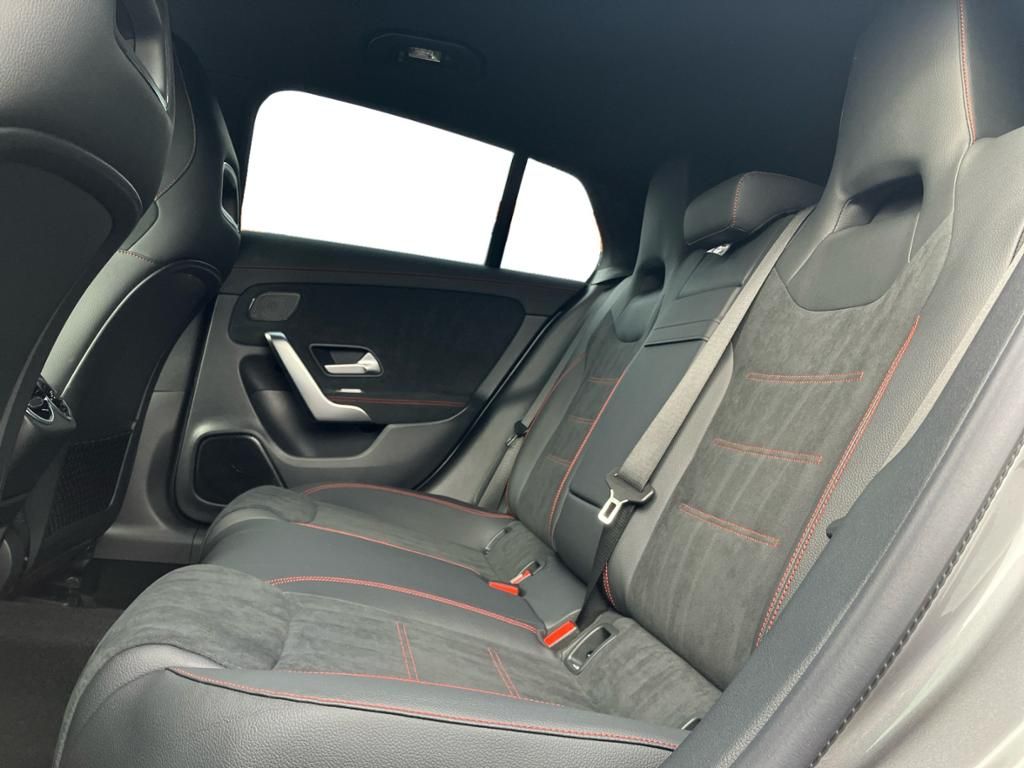 Fahrzeugabbildung Mercedes-Benz CLA 200 d SB AMG*AHK*LED*KEYL*DISTR*KAMERA*SOUND