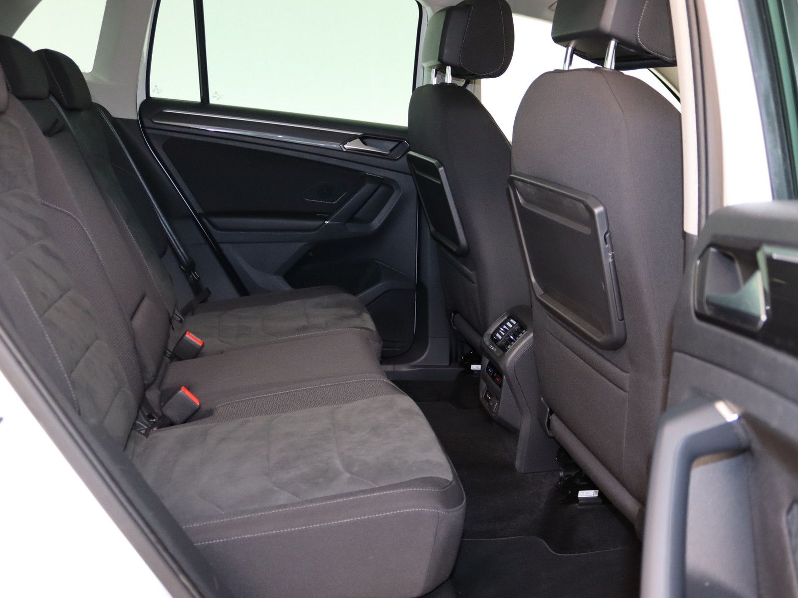Volkswagen Tiguan 2.0 TSI BMT Highline 4Motion LED AID ACC foto 14
