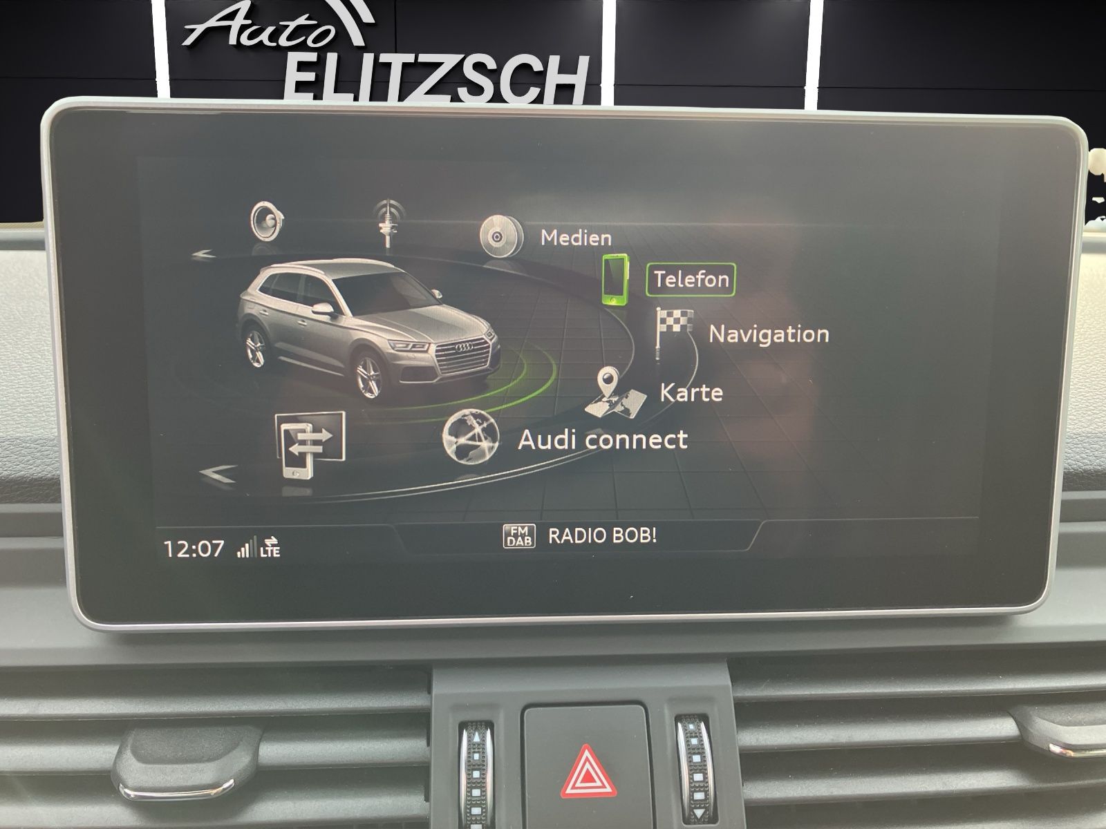 Fahrzeugabbildung Audi Q5 50 TFSI e Q sport S line S tronic LUFT MATRIX