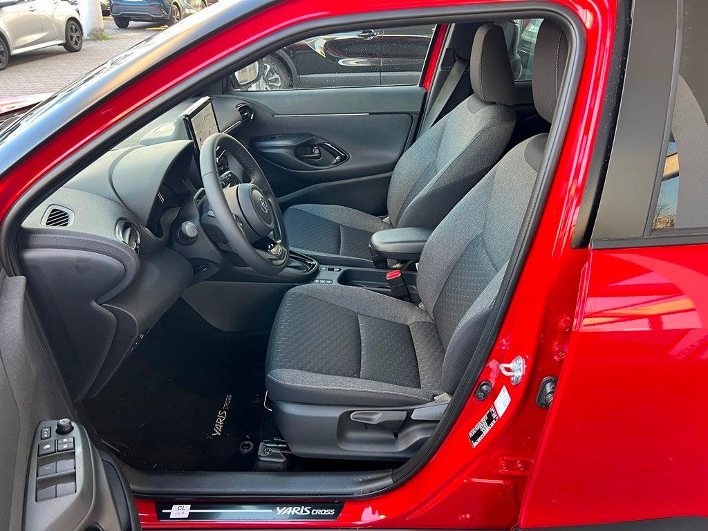Fahrzeugabbildung Toyota Yaris Cross 1.5 E FWD Teamplayer Kamera,LED,Navi