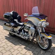 Harley-Davidson CVO Screamin Eagle Electra Glide Ultra