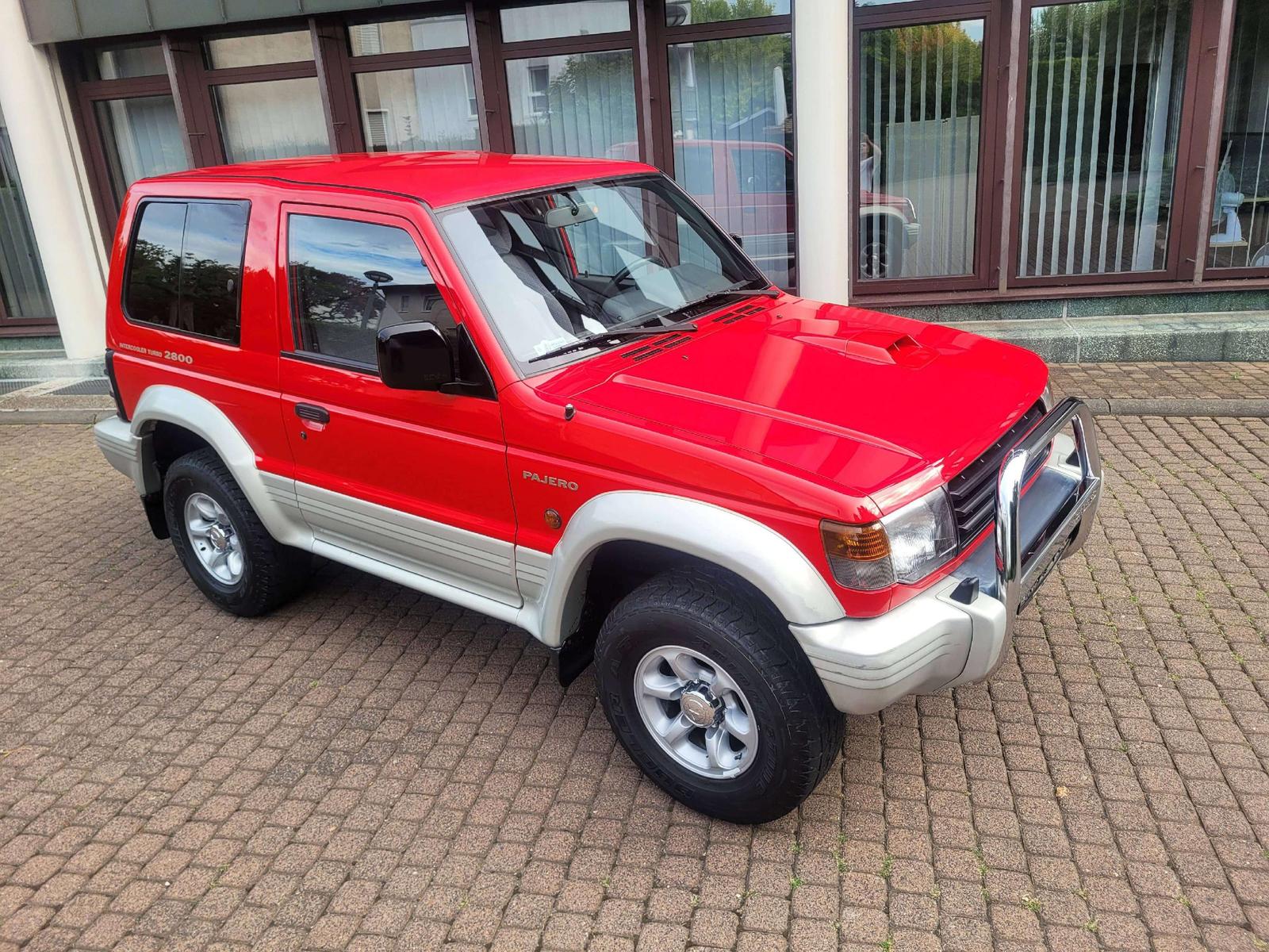 MITSUBISHI PAJERO 2800 TD - 125 ch - 4X4 - BVM - ATTELAGE FIXE