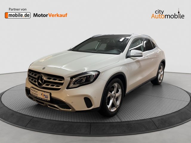 Mercedes-Benz GLA 180 AMG Line/Tempomat/Leder/SHZ