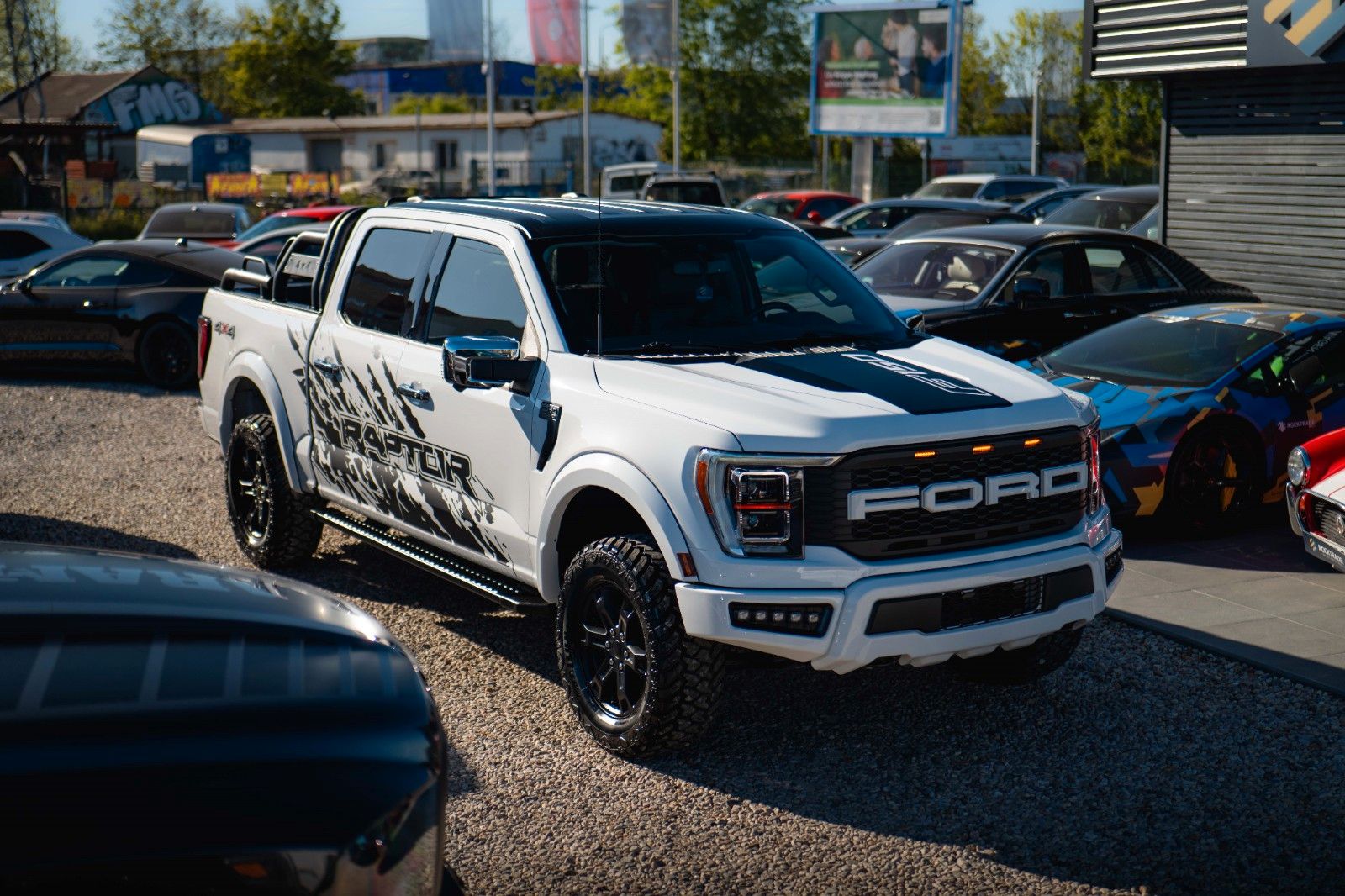Fahrzeugabbildung Ford F150 5.0 V8 4x4 LARIAT RAPTOR SupCrew *360*B&O*