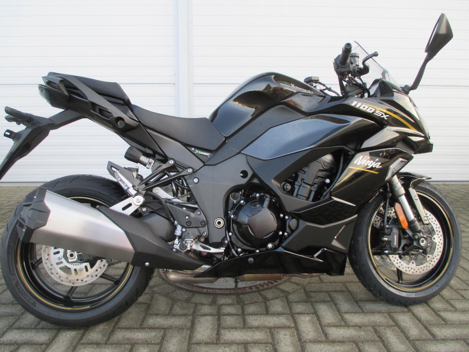 Kawasaki Ninja1100SX / Ninja1100SX SE