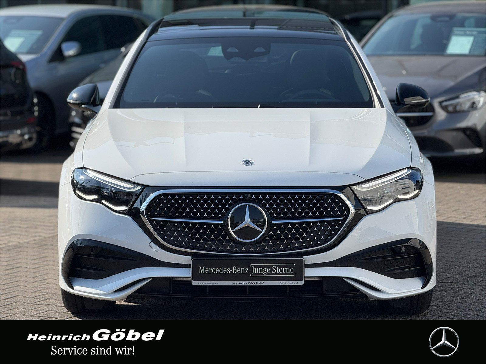 Fahrzeugabbildung Mercedes-Benz E 220 d T AMG*AHK*PANO*BURMESTER*DISTRONIC*TOTWI