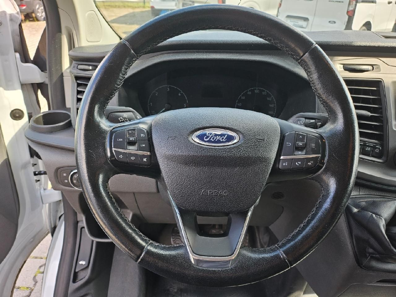 Fahrzeugabbildung Ford Transit Custom Kasten 300 L1