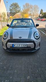 MINI Cooper Cabrio Classic Trim Steptronic Classi...