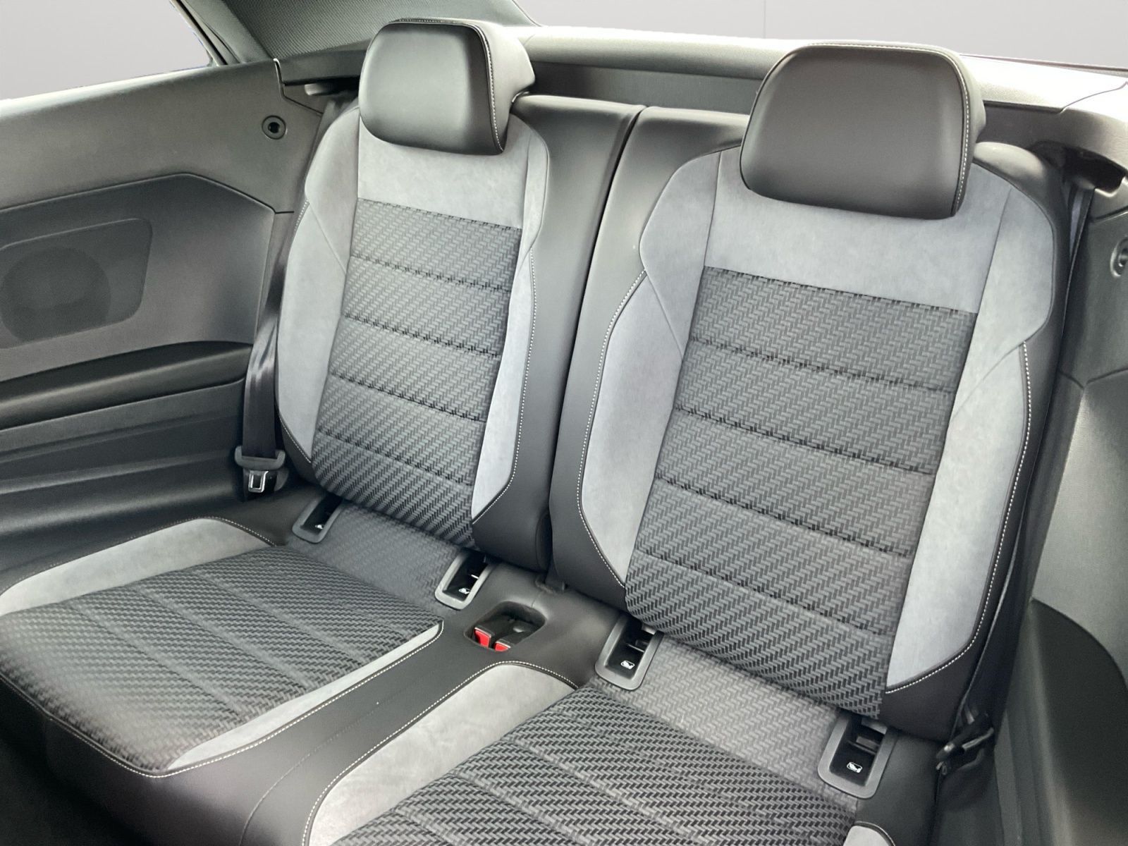 Volkswagen T-Roc - Bild 13