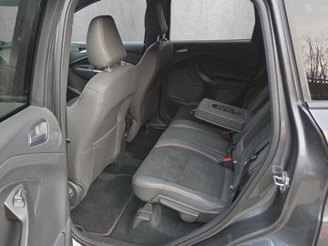 Fahrzeugabbildung Ford Kuga 1.5 Ecoboost ST-Line AHK Klima Xenon Navi