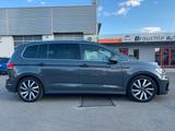 Volkswagen VW Touran Highline R-Line | 7-Sitzer | ACC - Volkswagen Touran mit Benzin-Antrieb: Kombi, Automatik