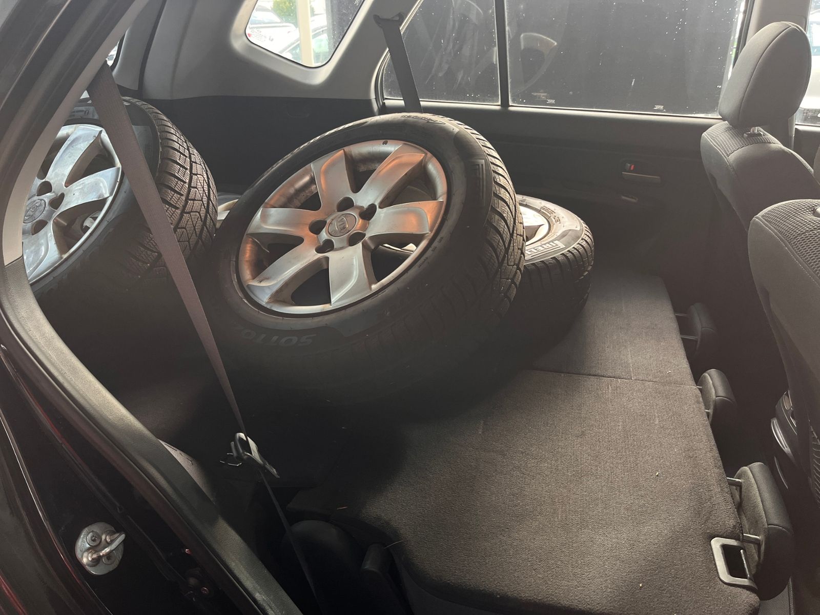Fahrzeugabbildung Kia Carens EX Klima Alu