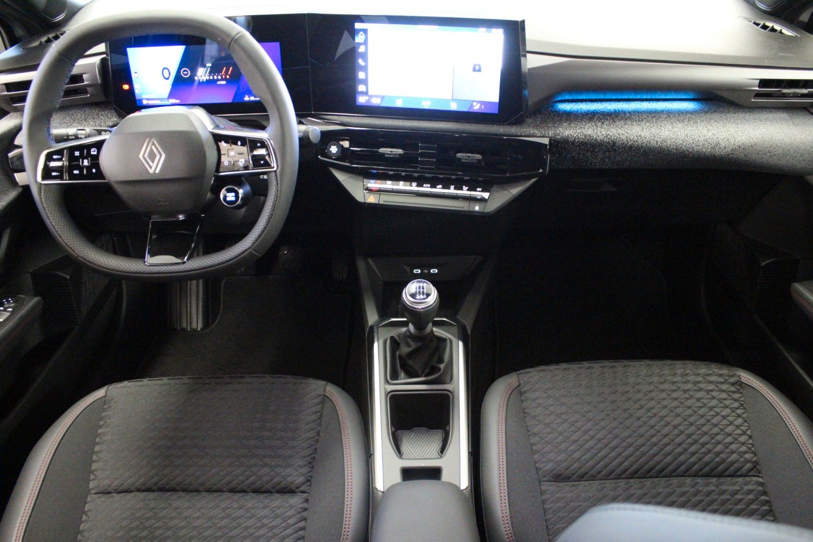 Fahrzeugabbildung Renault Clio TCe 115 Techno *Winter*Safety-Paket*