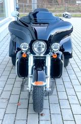 Harley-Davidson FLHTCUTG Tri Glide 114cui - HARLEY-DAVIDSON TRI GLIDE