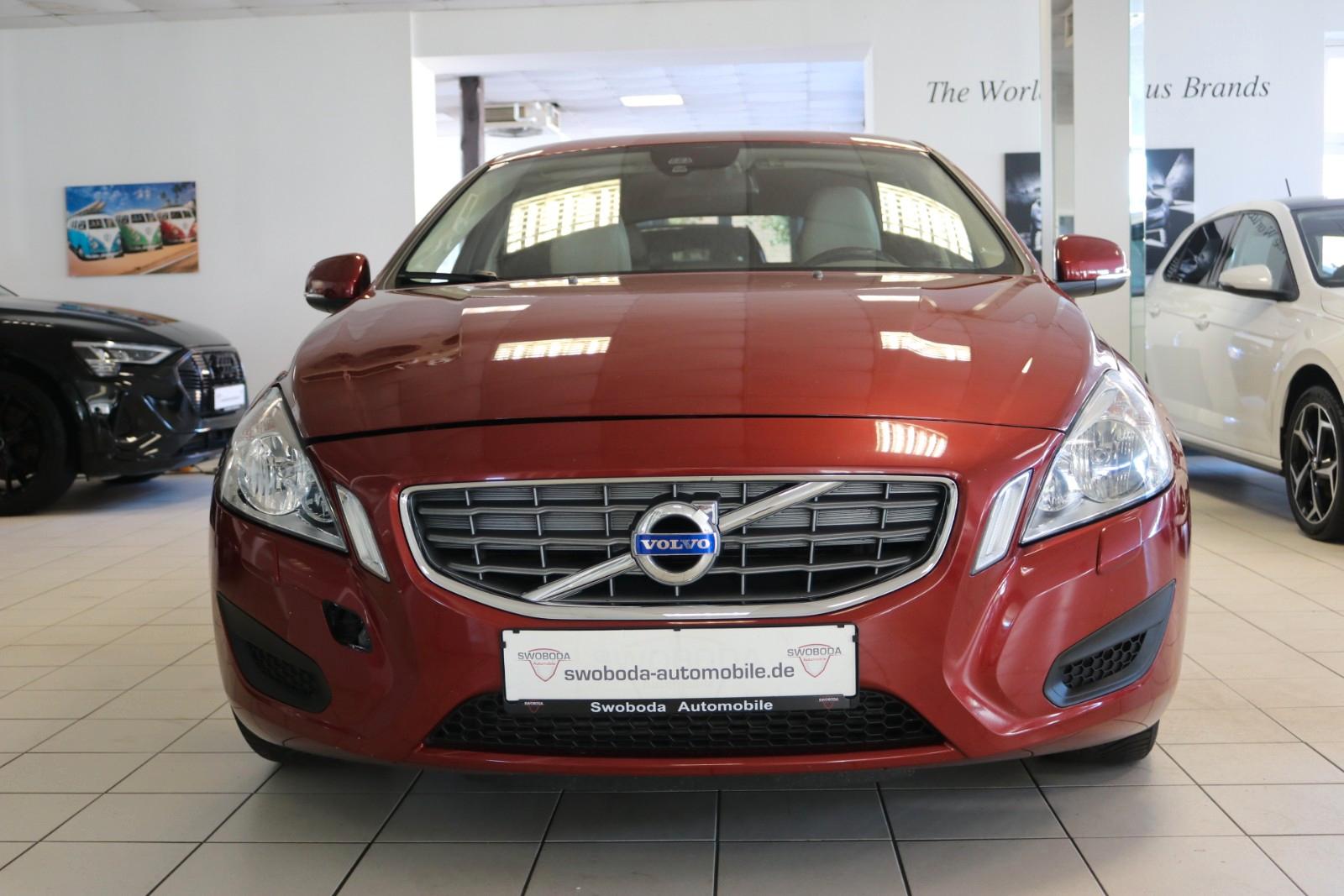 Volvo V60 2011 — photo 5