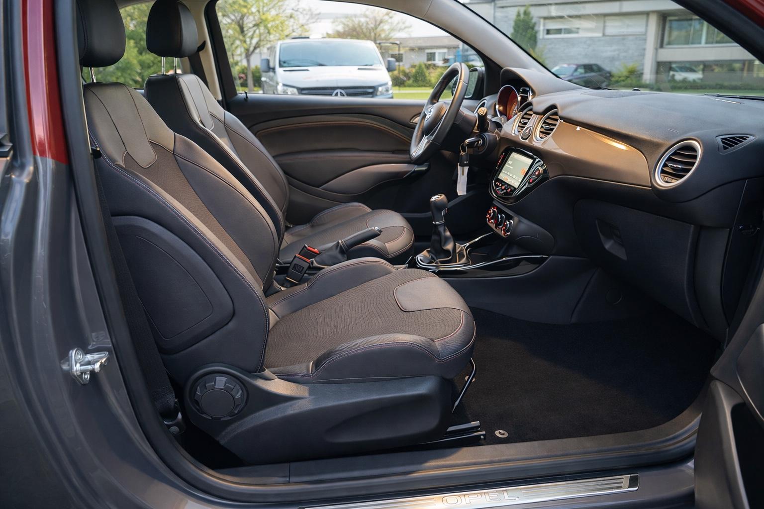 Opel Adam S