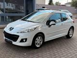 Peugeot 207 + HDI KLIMA 1.HAND - Peugeot 207: Weiß