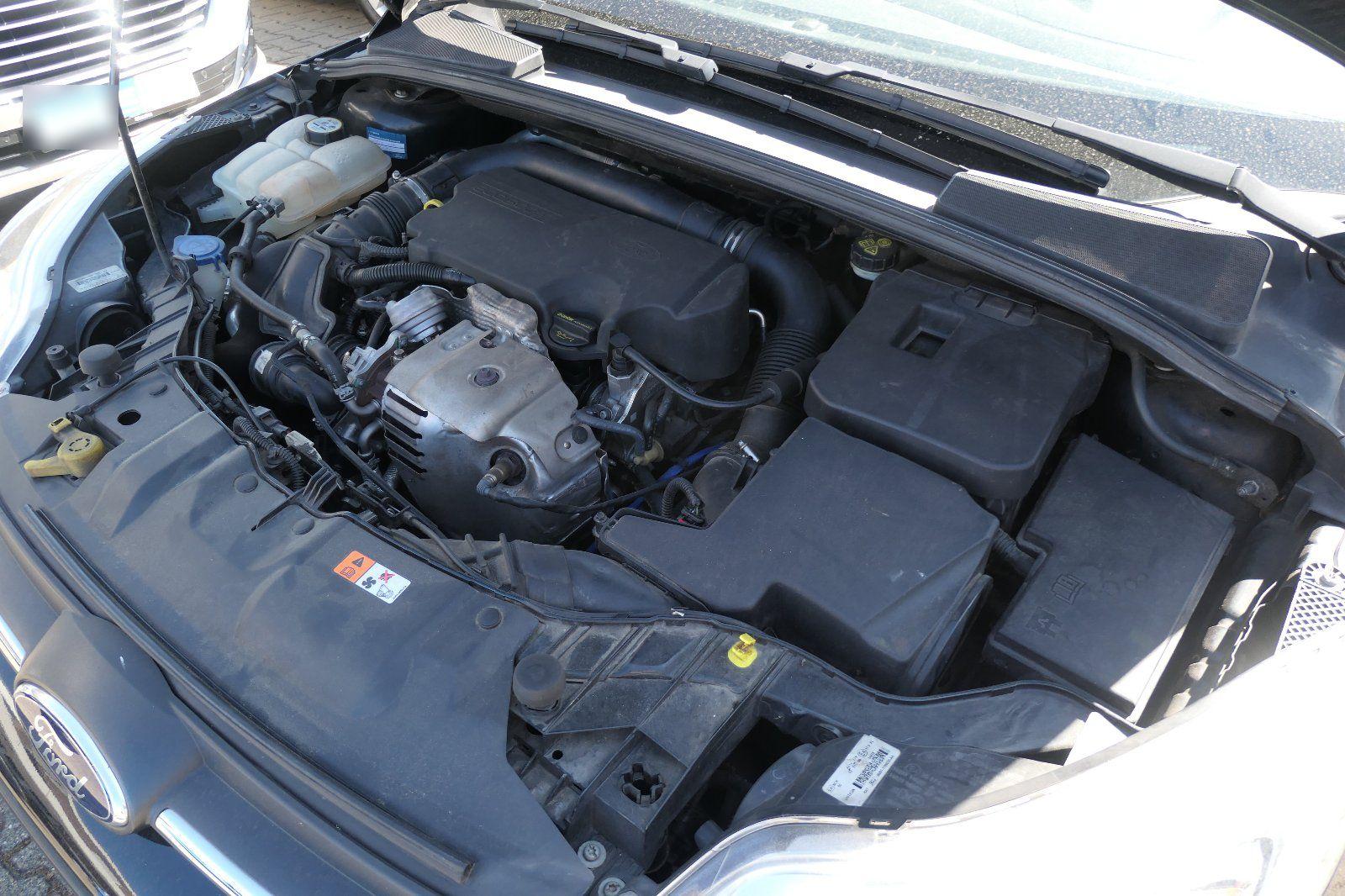 Ford Focus 2012 — photo 10