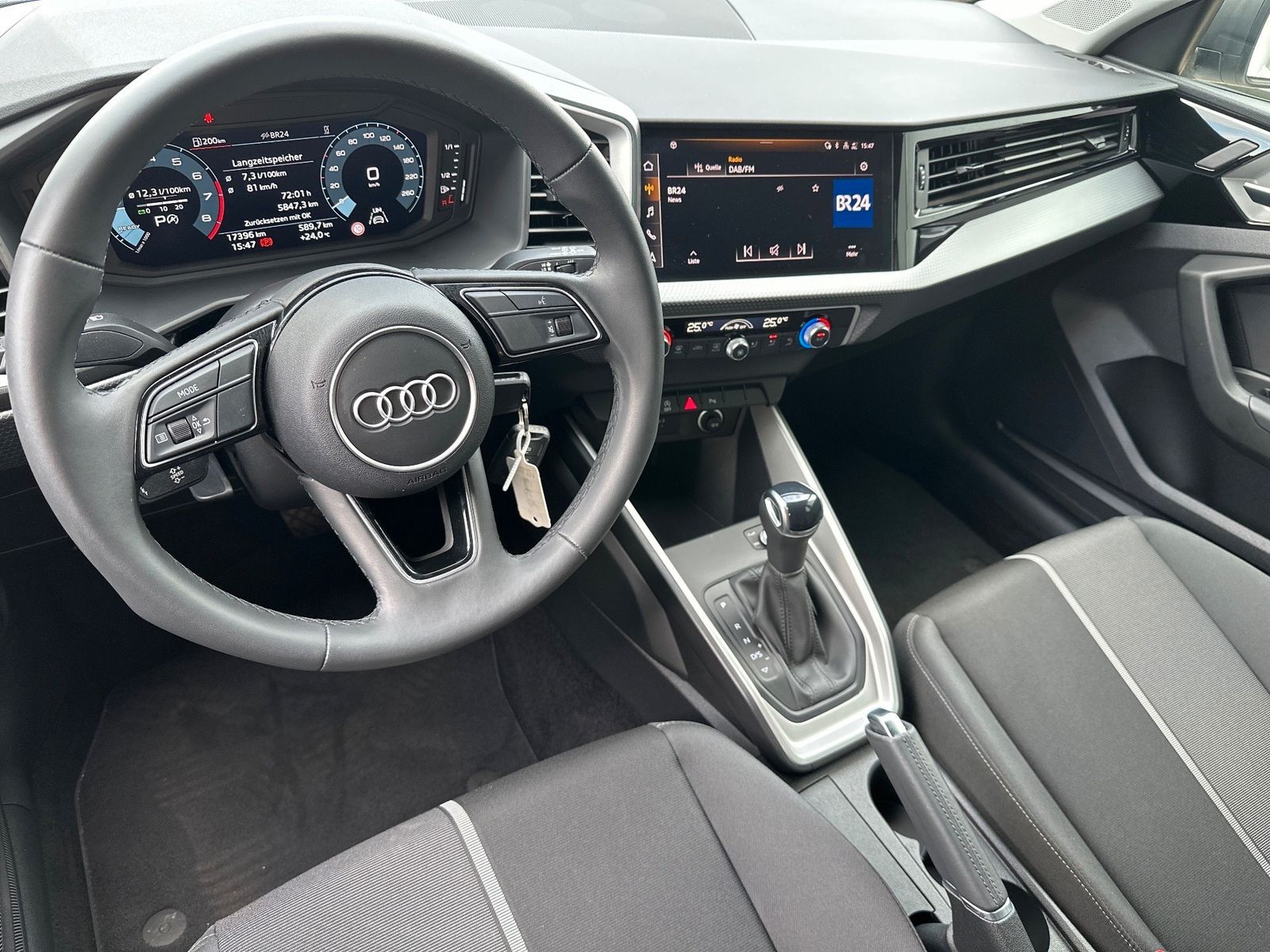 Fahrzeugabbildung Audi A1 35 TFSI Sportback Aut. NAV+PDC+DAB+VCOCKPIT