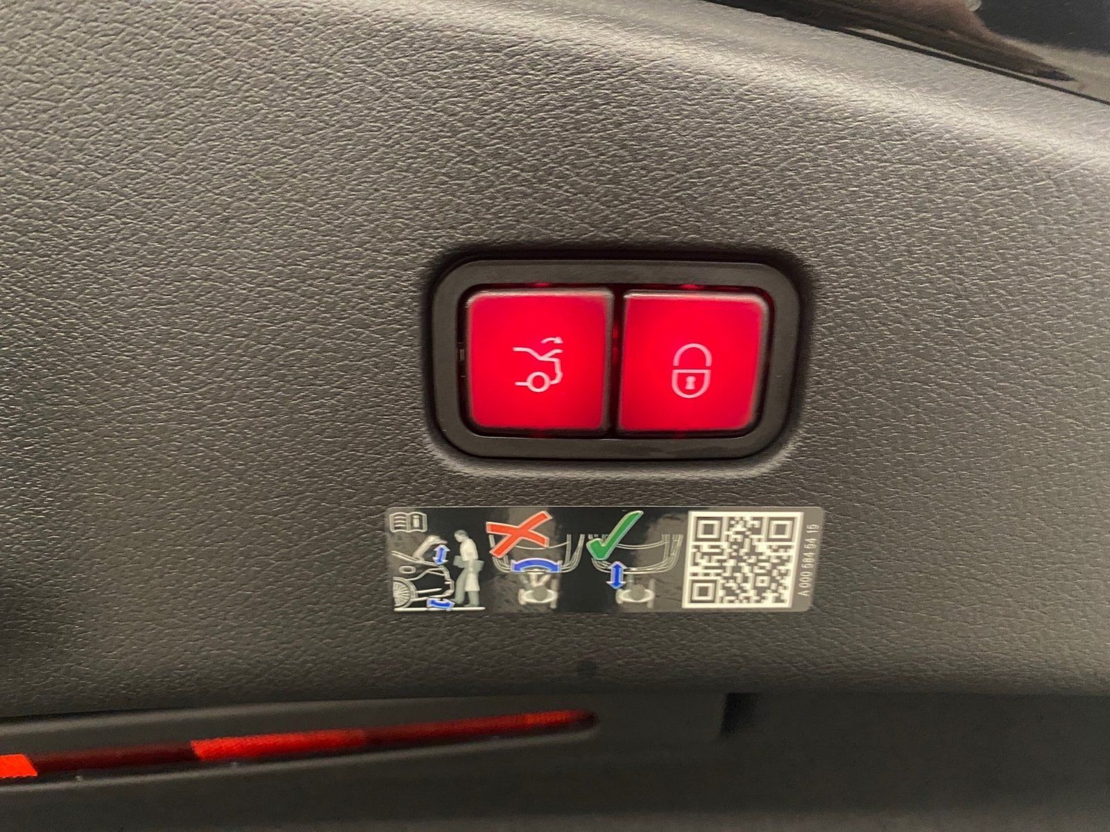 Fahrzeugabbildung Mercedes-Benz CLE 200 AMG Plus*Pano*STDHZG*HUD*360*Totwink*Mem
