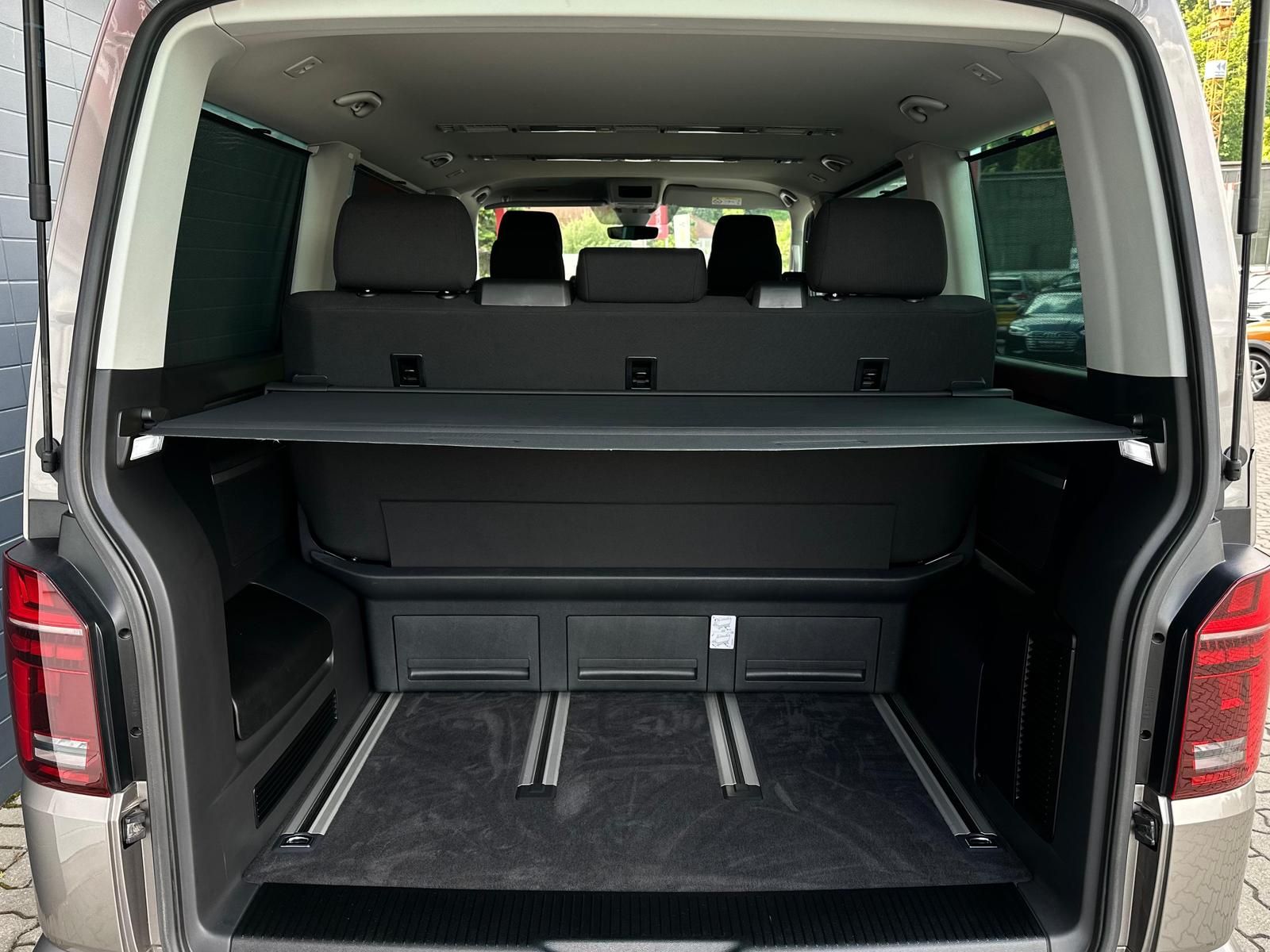 VW T6.1 Multivan 2.0TDI EDITION LED#AHK#ACC#VIRTUAL - Image 7