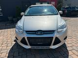 Ford Focus Turnier Trend 1.6 115 PS - Ford Focus aus 2012 mit Diesel-Antrieb: Kombi