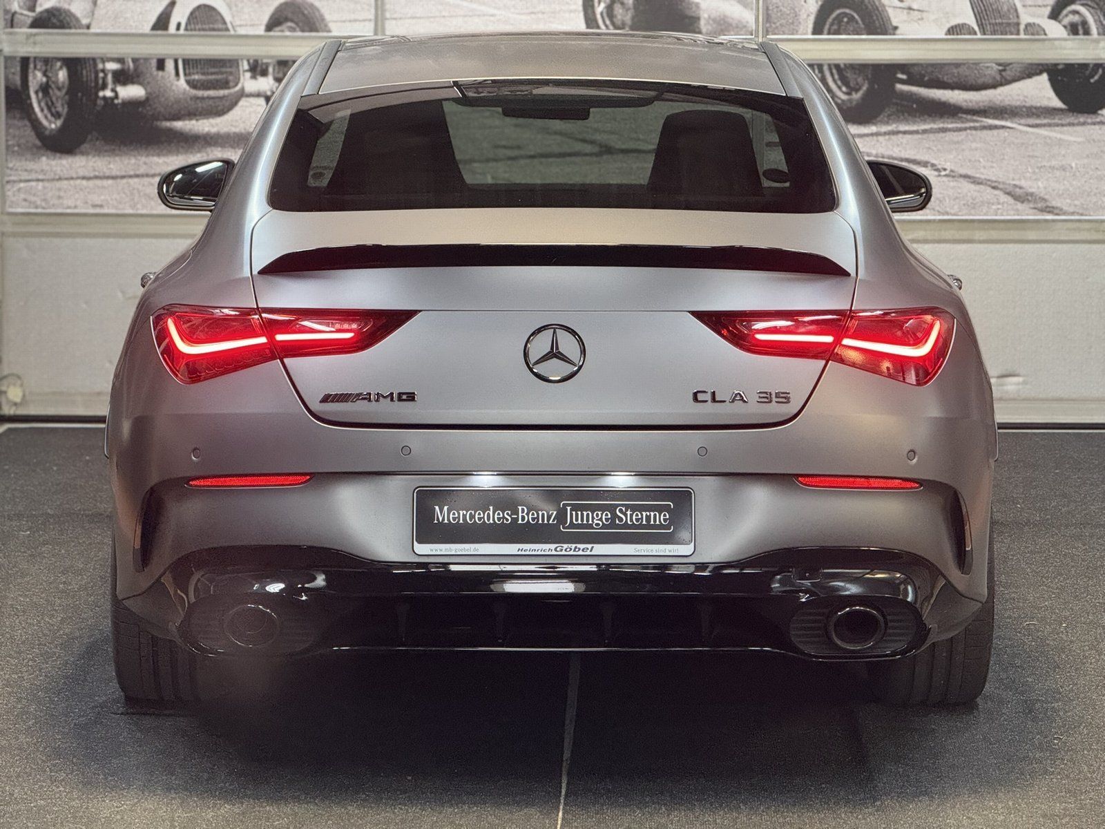Fahrzeugabbildung Mercedes-Benz AMG CLA 35 4M*BURMESTER*PANO*FAP*HUD*360°KAMERA