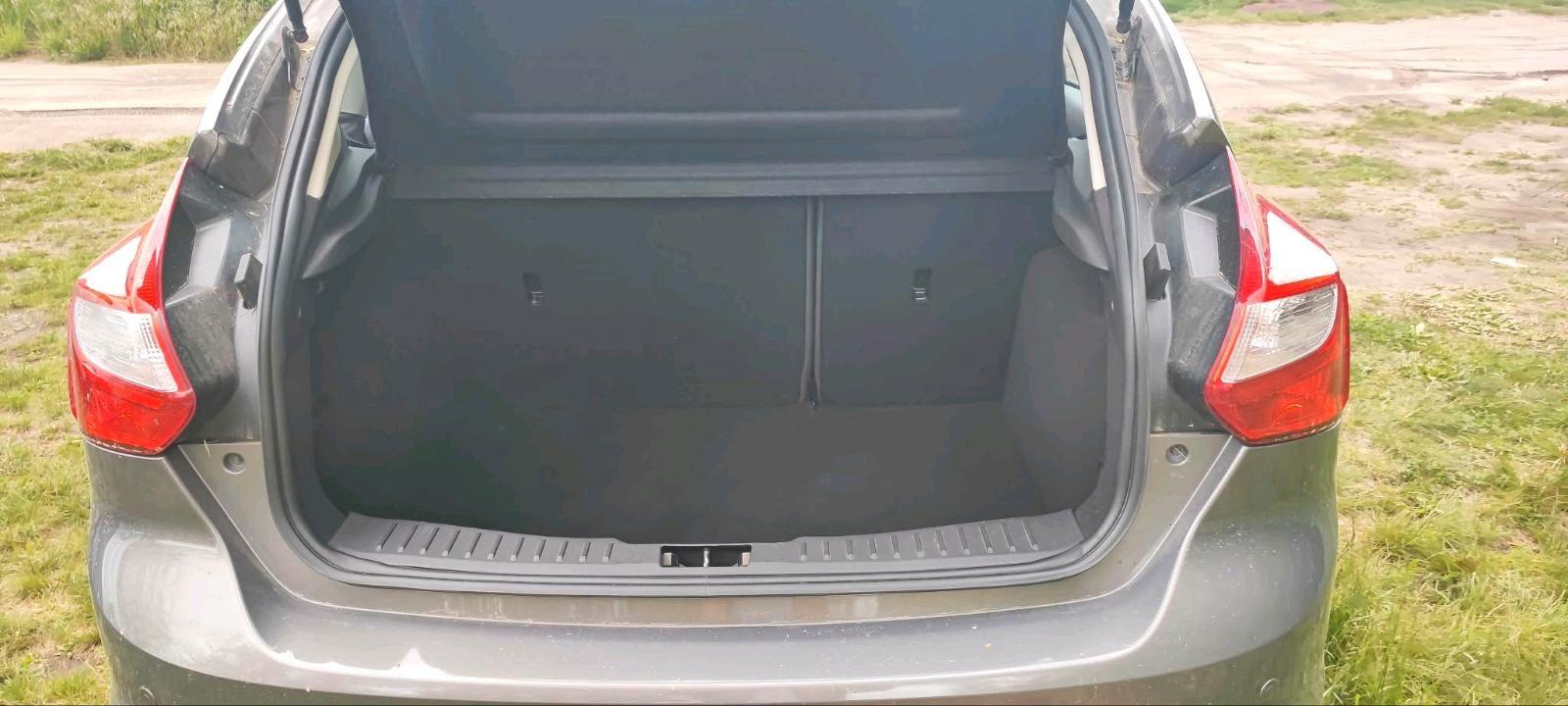 Ford Focus 2013 — photo 9