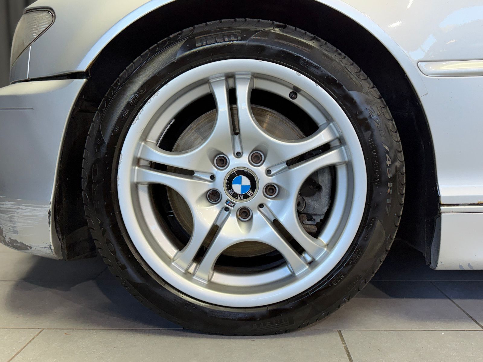 Fahrzeugabbildung BMW 330Ci|M-PAKET 2|HIFI|PDC|NAVI|LCI