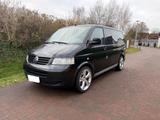 Volkswagen T5 Multivan 1.9 TDI DPF - Volkswagen T5 Multivan mit Diesel-Antrieb: Kleinbus, 1.9