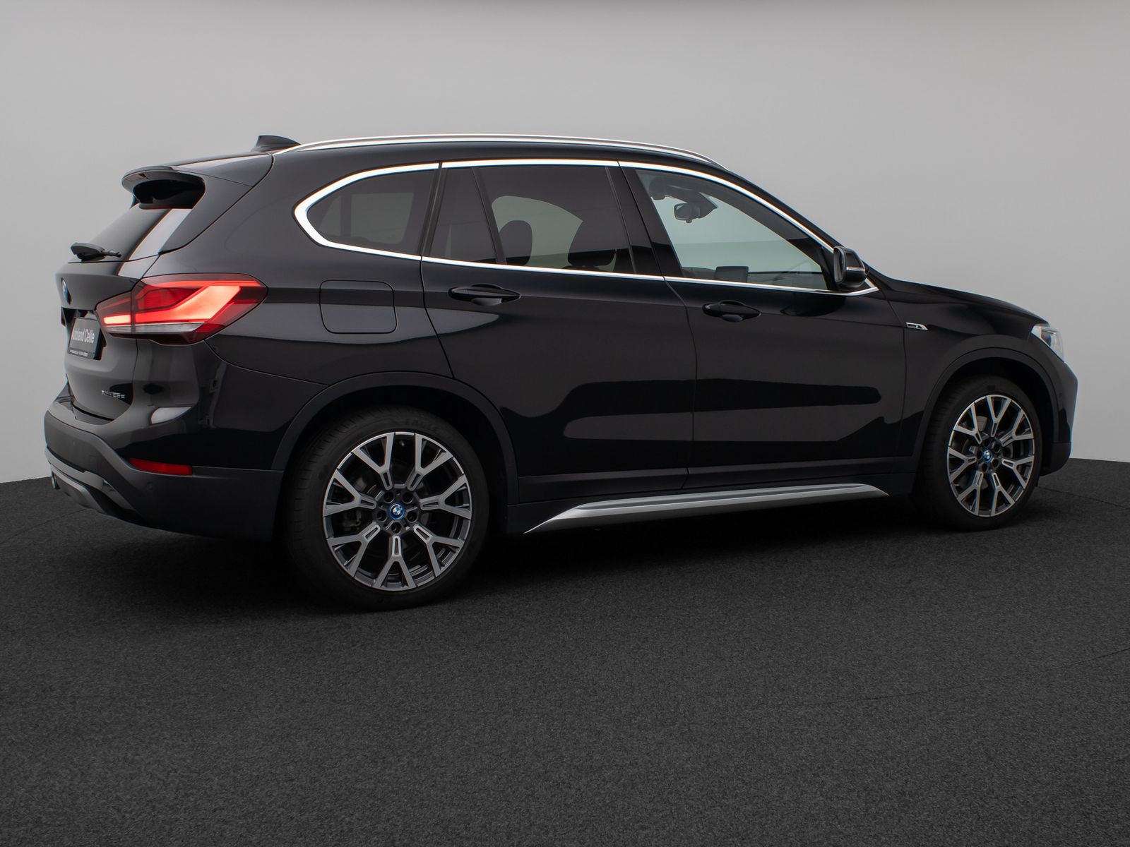 Fahrzeugabbildung BMW X1 xD25e xLine Kamera HUD DAB H/K Komfort Sport