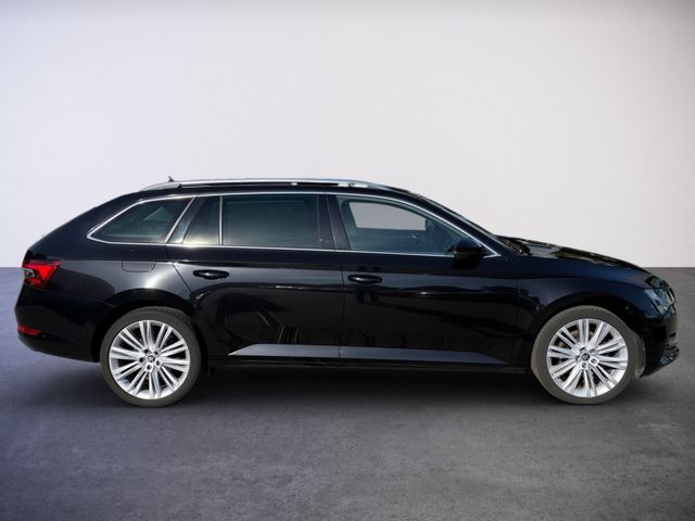 Superb Combi 2.0 TDI Style KESSY+KAM+NAV+MEMORY