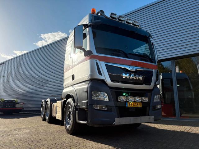 MAN TGX 28.520 6x4 D38 / AUTOMAAT / RETARDER / LOW K