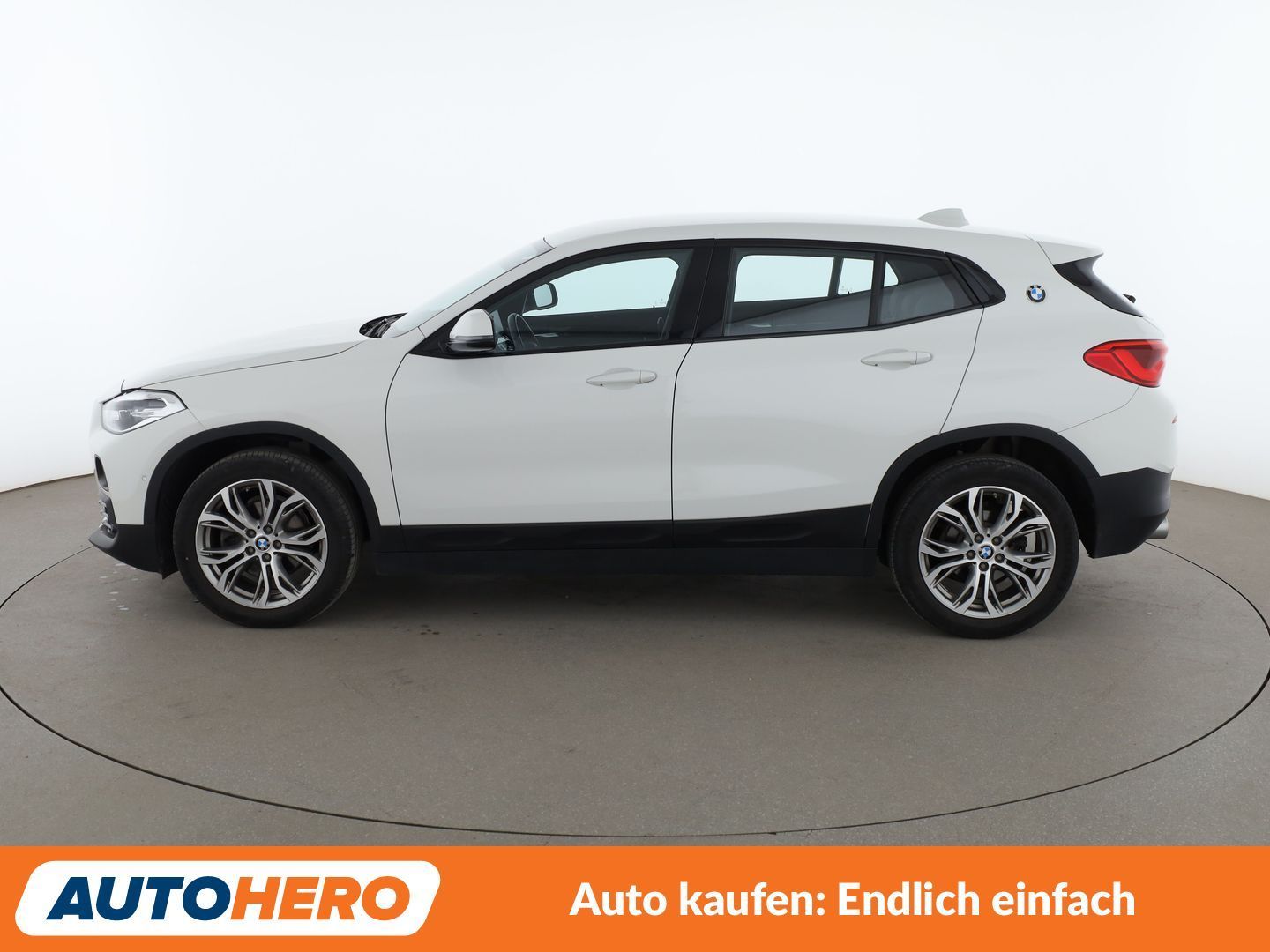 BMW sDrive 18d Advantage Plus Aut.*NAVI*LED*PDC* imagem 3