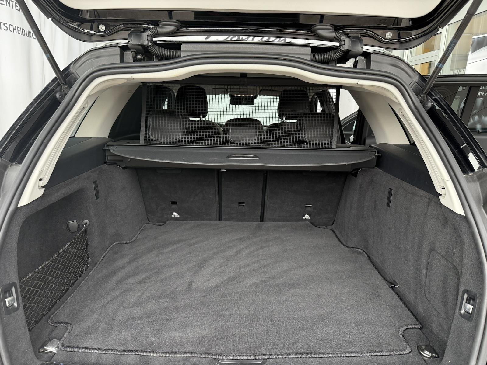 Mercedes-Benz C-Class AVANTGARDE/BURMESTER/KAMERA/HEAD UP/LEDER, миниатюра 12