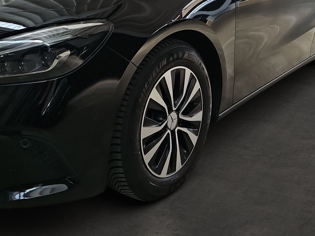 Fahrzeugabbildung Mercedes-Benz B 180 Totwi. Navi Multibeam SHZ SpurH KAM DAB