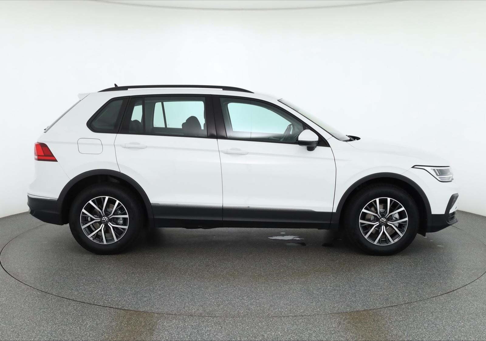 Volkswagen Tiguan 1.5 TSI DSG Life LED App-Connect ACC AHK, миниатюра 6