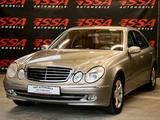Mercedes-Benz E 280 Lim. Avantgarde #Bi-Xenon #COMAND #SHZ - Mercedes-Benz E 280 mit Benzin-Antrieb: Automatik