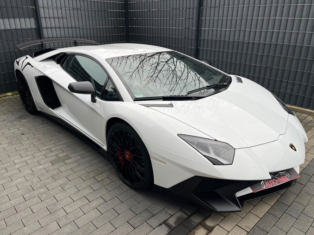 Image of Lamborghini Aventador